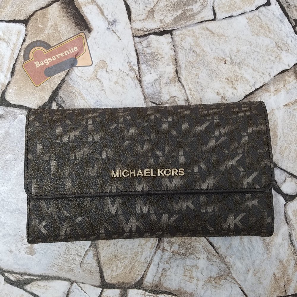 #bagsavenue dark sangria brown jet set travel large trifold wallet Michael Kors